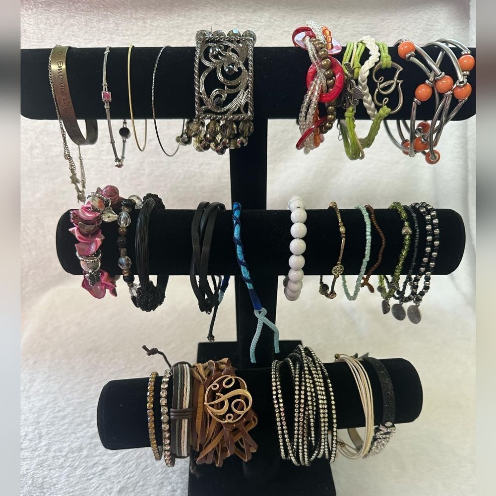 J256 Bulk Bundle of 33 Bracelets